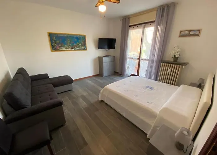 Διαμέρισμα La Terrazza Con Le Biciclette A Due Passi Dal Arona