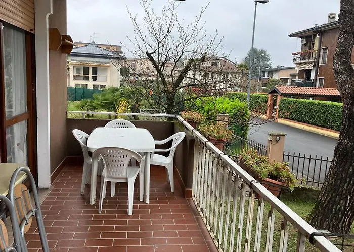 Διαμέρισμα La Terrazza Con Le Biciclette A Due Passi Dal Arona